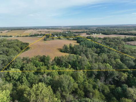 Klouda Road Ely IA 52227