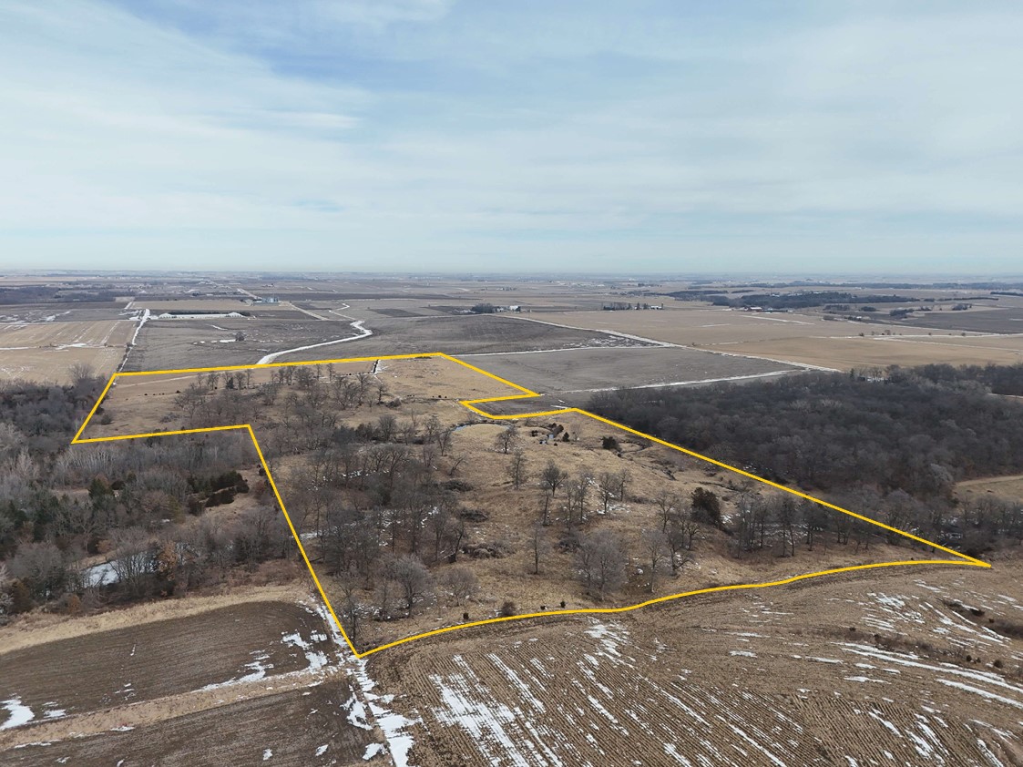 245TH Avenue Delhi IA 52223