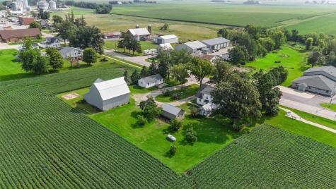 409 & 411 S Main Avenue Alburnett IA 52202
