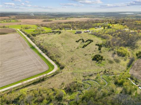 Ashlock/quail Ridge Road Center Point IA 52213
