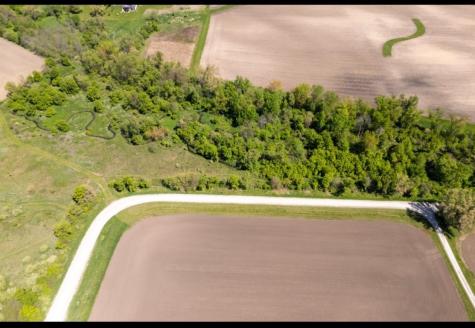 Ashlock/quail Ridge Road Center Point IA 52213