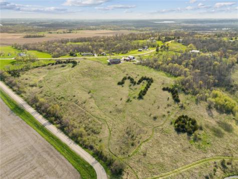 Ashlock/quail Ridge Road Center Point IA 52213