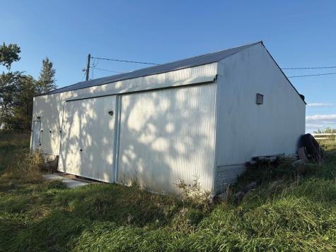 20693 Skahill Road Cascade IA 52033