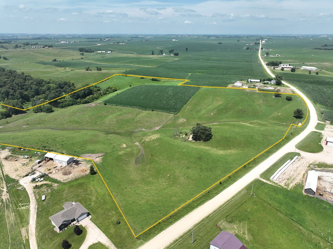 Old Cass Road Anamosa IA 52205