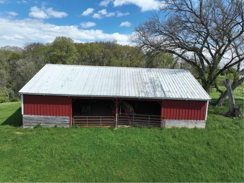 22009 Stone Bridge Road Monticello IA 52310
