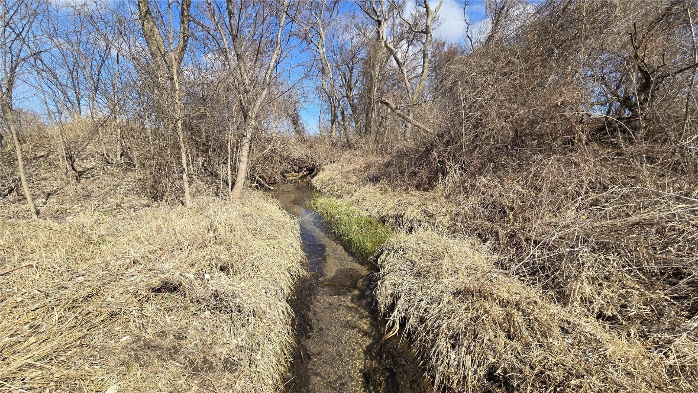 31 Acres N Center Point Road Center Point IA 52213