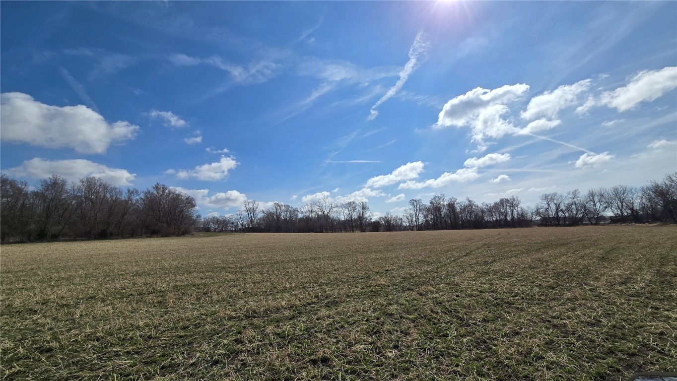 31 Acres N Center Point Road Center Point IA 52213