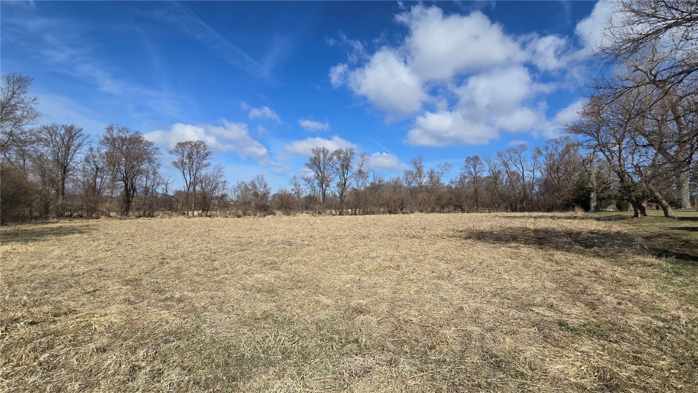 31 Acres N Center Point Road Center Point IA 52213