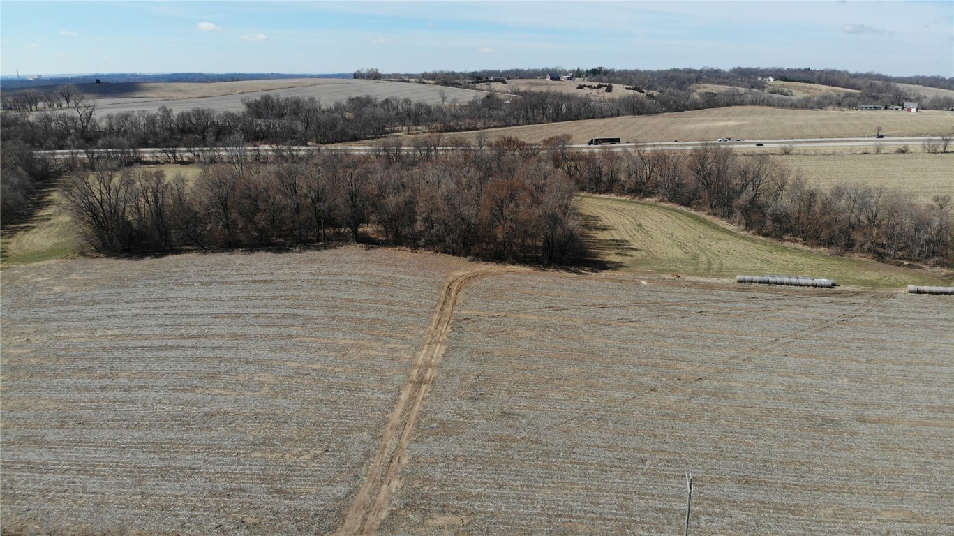 31 Acres N Center Point Road Center Point IA 52213