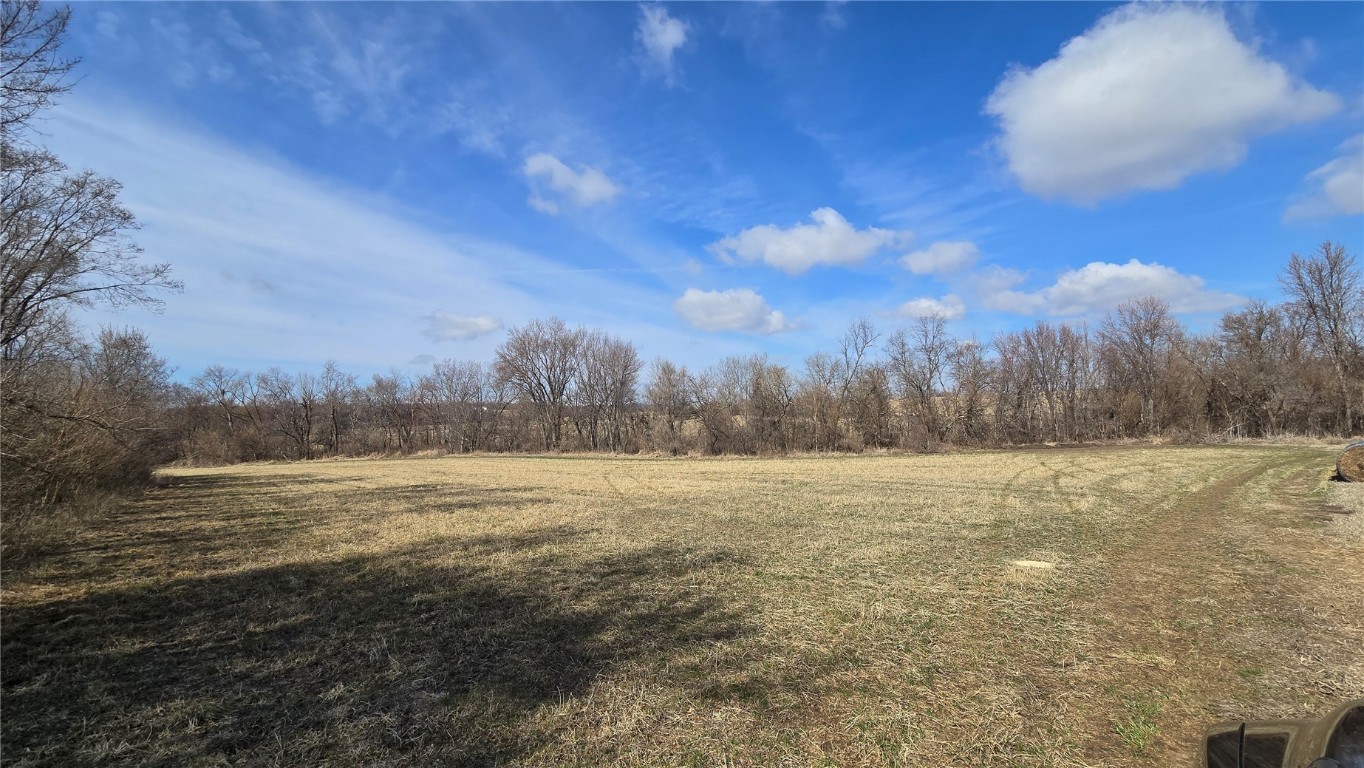 31 Acres N Center Point Road Center Point IA 52213