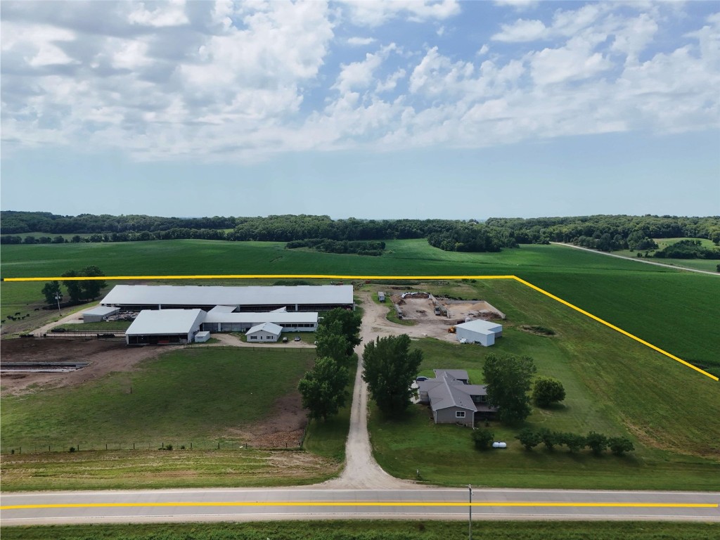 1350 Waubeek Road Central City IA 52214
