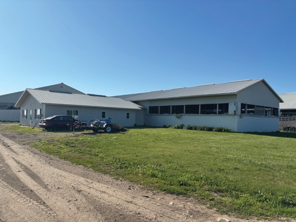 1350 Waubeek Road Central City IA 52214