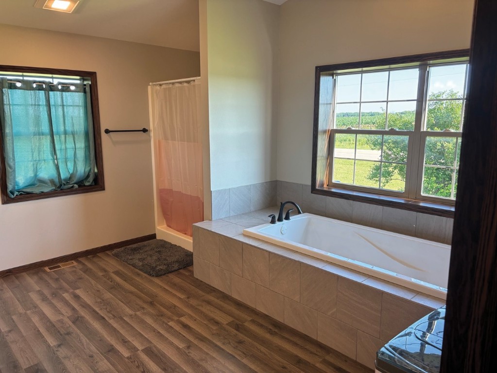 1350 Waubeek Road Central City IA 52214