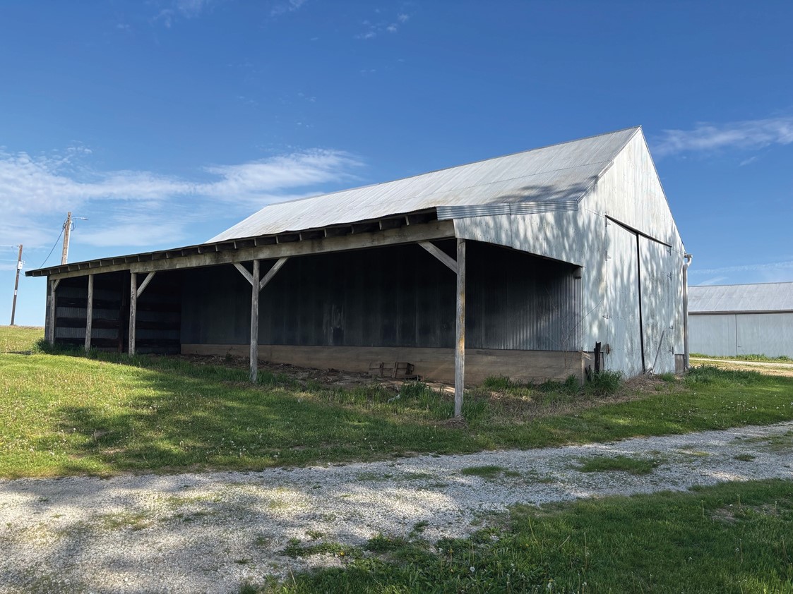 2395 Benton-iowa Road Marengo IA 52301