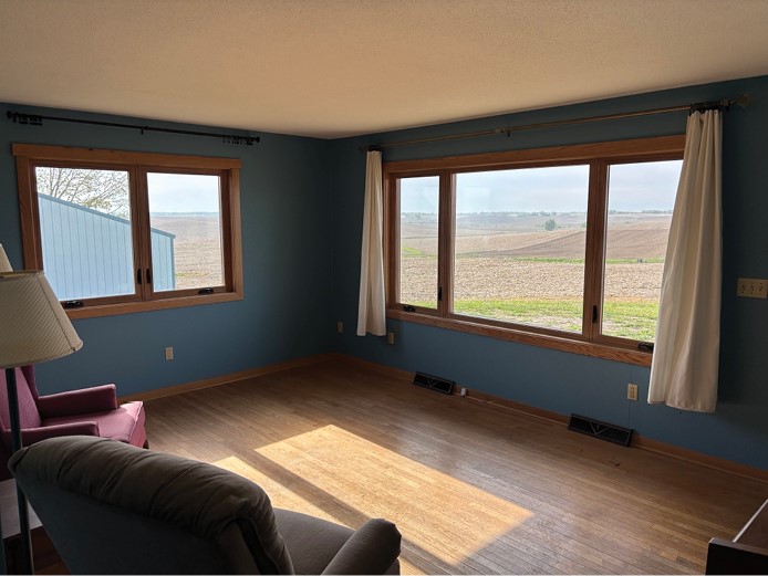 2395 Benton-iowa Road Marengo IA 52301