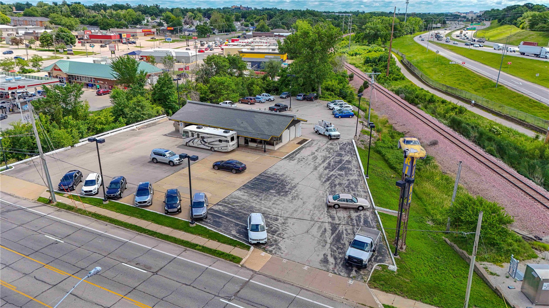 1945 42nd Street NE Cedar Rapids IA 52402
