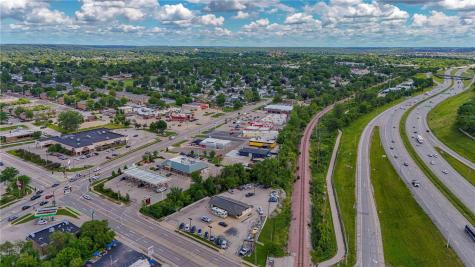 1945 42nd Street NE Cedar Rapids IA 52402