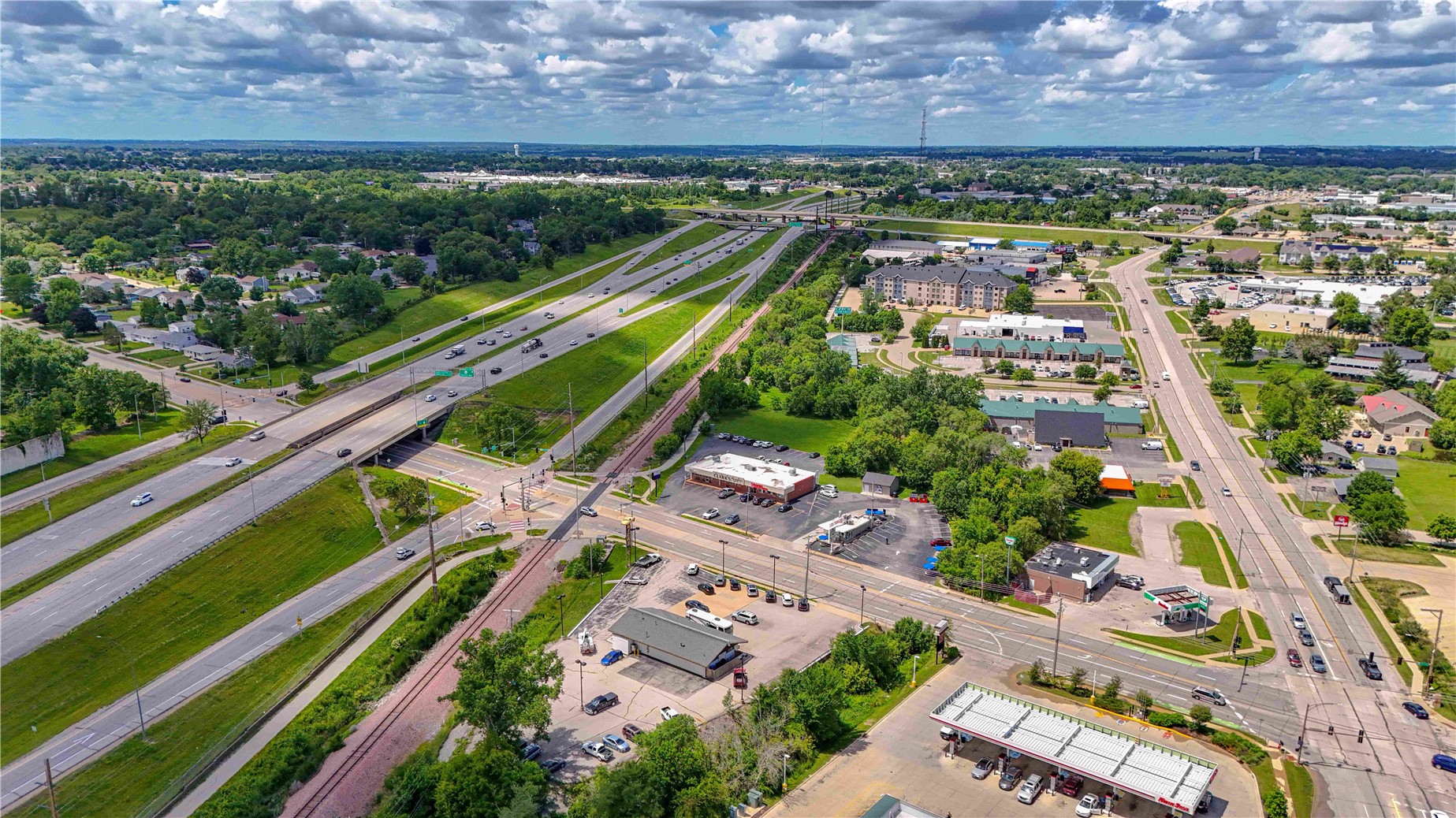 1945 42nd Street NE Cedar Rapids IA 52402