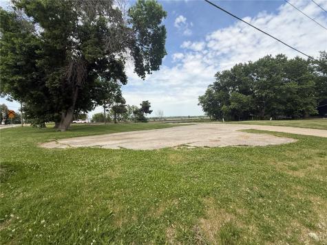 727 8th Street NW Mt Vernon IA 52314