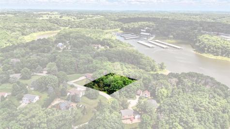 2771 Lake View NE Solon IA 52333