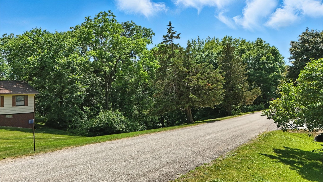 2771 Lake View NE Solon IA 52333