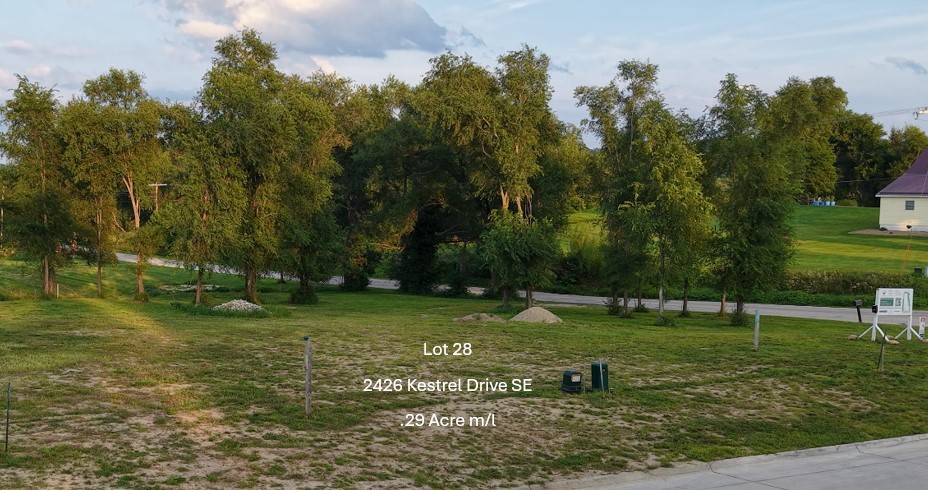 2426 Kestrel Drive SE Cedar Rapids IA 52403