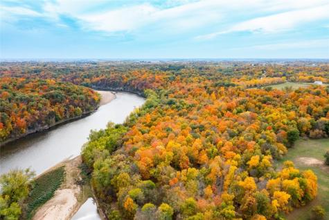 757 Palisades Access Road Ely IA 52227