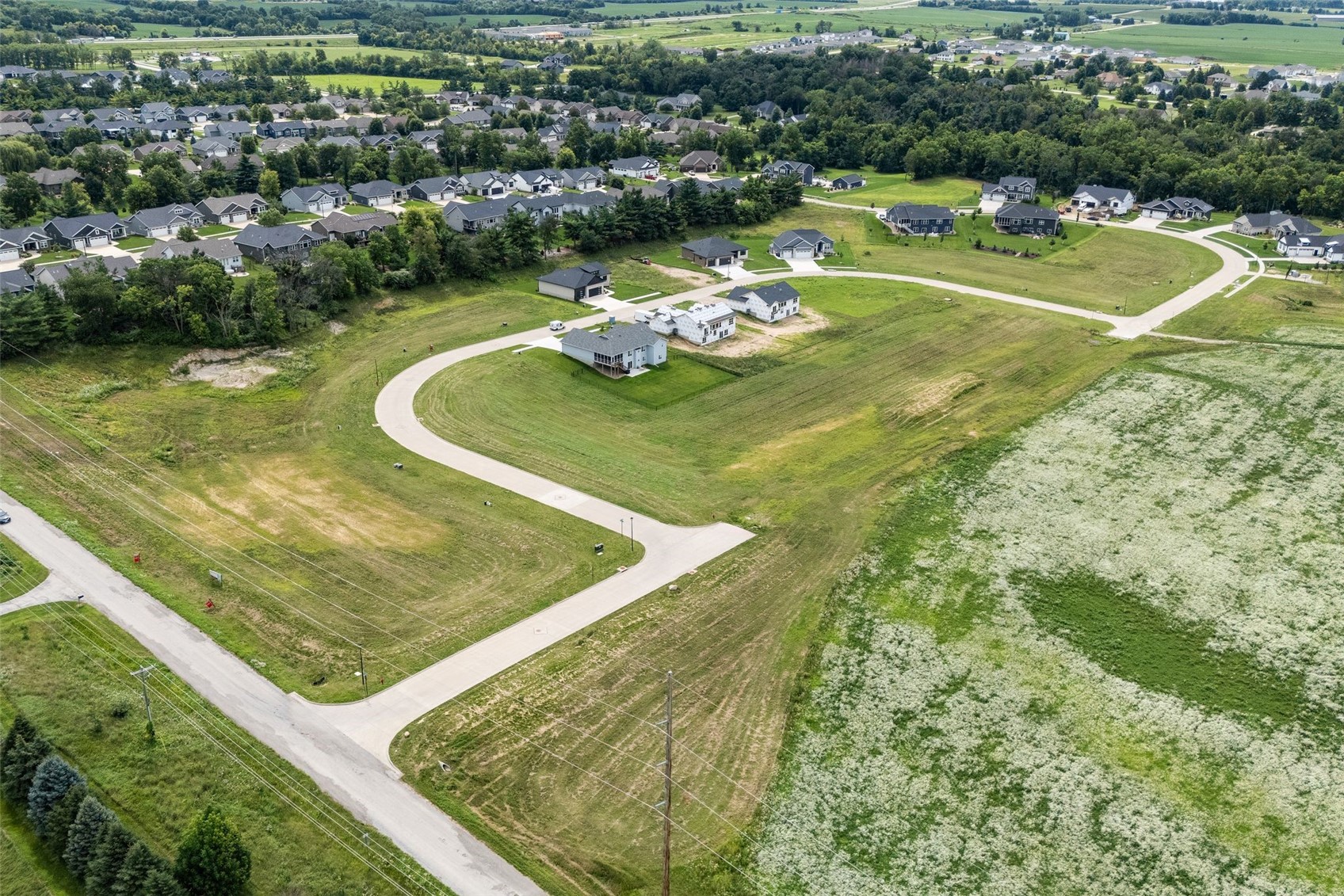 3553 Mclain Way Hiawatha IA 52233