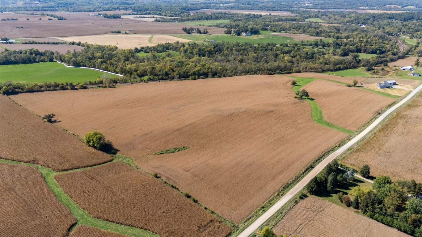 Lot 2e Holmans Road Mt Vernon IA 52314