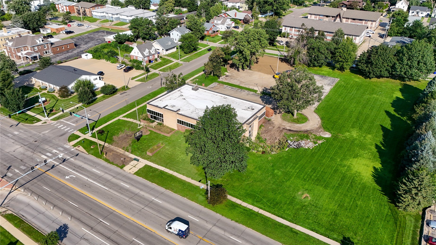1900 1st Avenue NE Cedar Rapids IA 52402