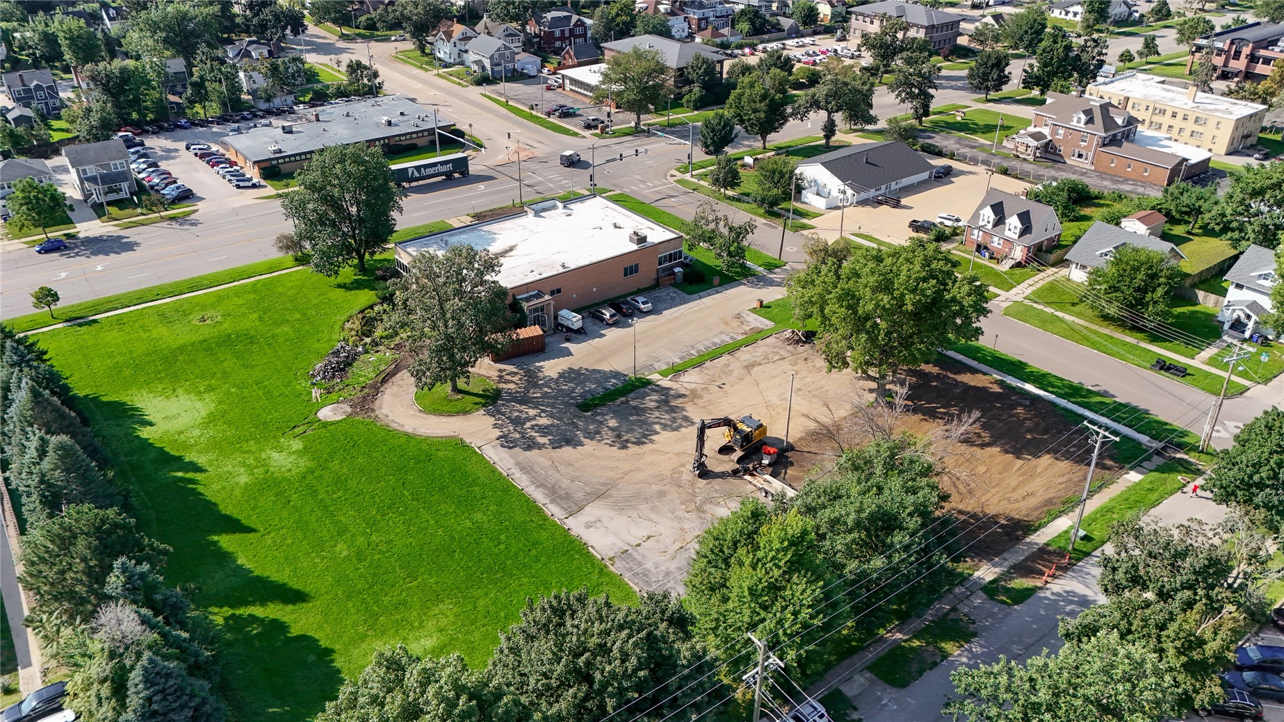 1900 1st Avenue NE Cedar Rapids IA 52402