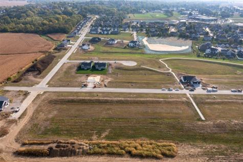 625 17th Avenue SW Mt Vernon IA 52314