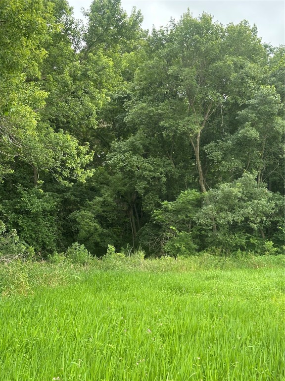 299 240th Place Pella IA 50219