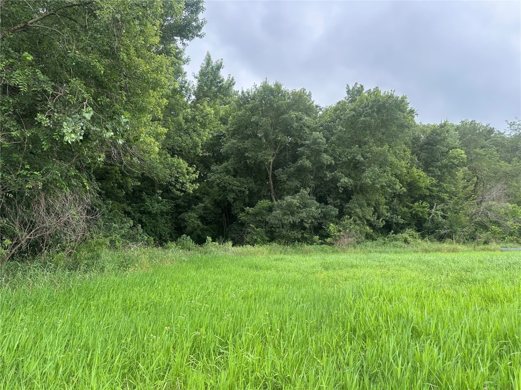 299 240th Place Pella IA 50219