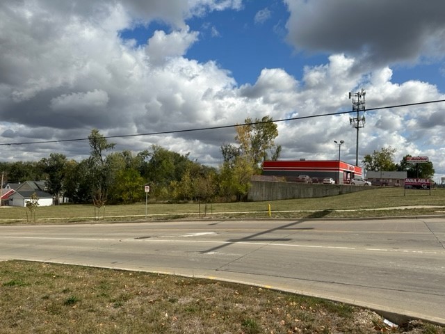 2700 Mount Vernon Road SE Cedar Rapids IA 52403