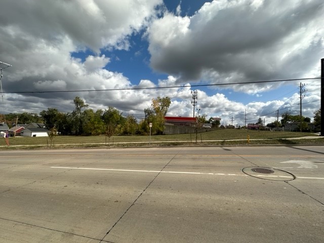 2700 Mount Vernon Road SE Cedar Rapids IA 52403