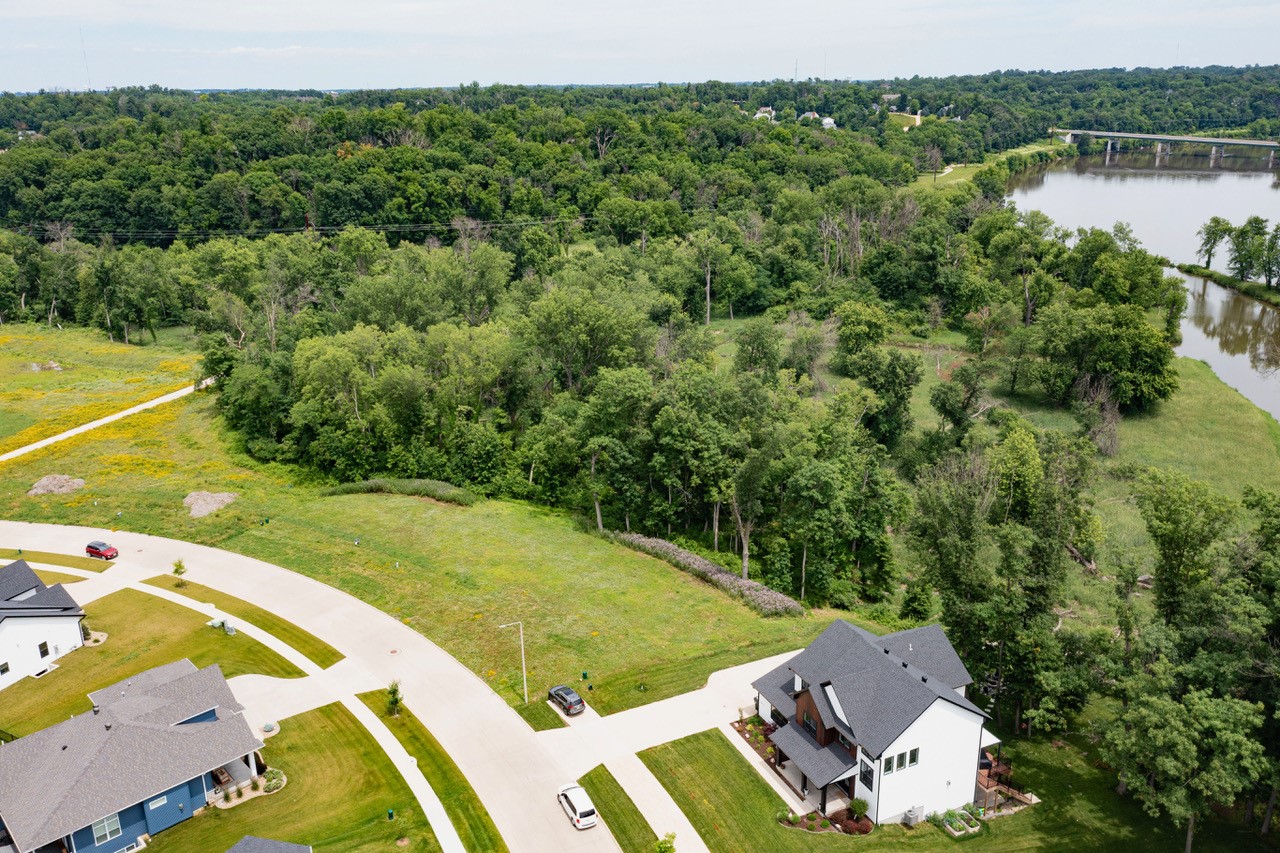 5601 Seminole Valley Trail NE Cedar Rapids IA 52411