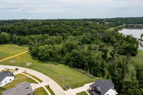 5601 Seminole Valley Trail NE Cedar Rapids IA 52411