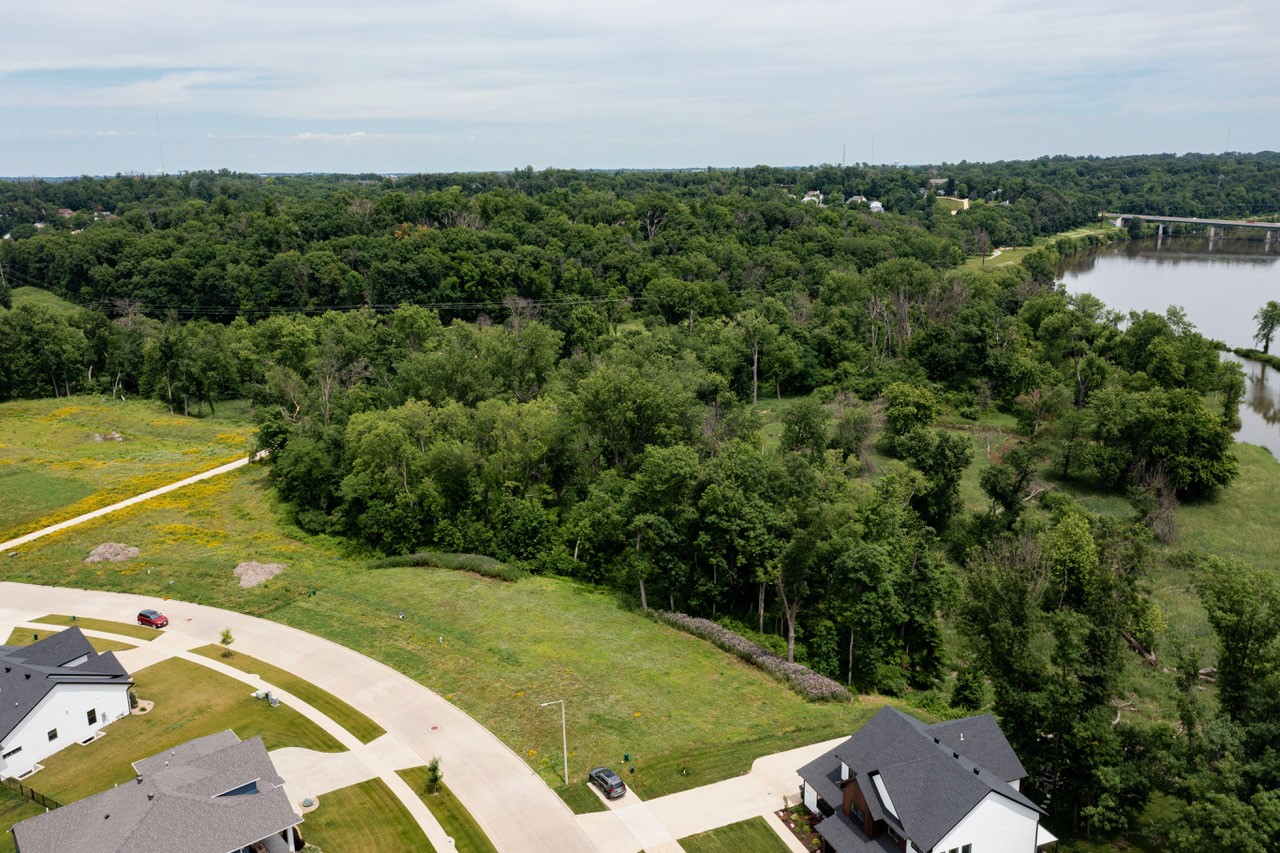 5601 Seminole Valley Trail NE Cedar Rapids IA 52411