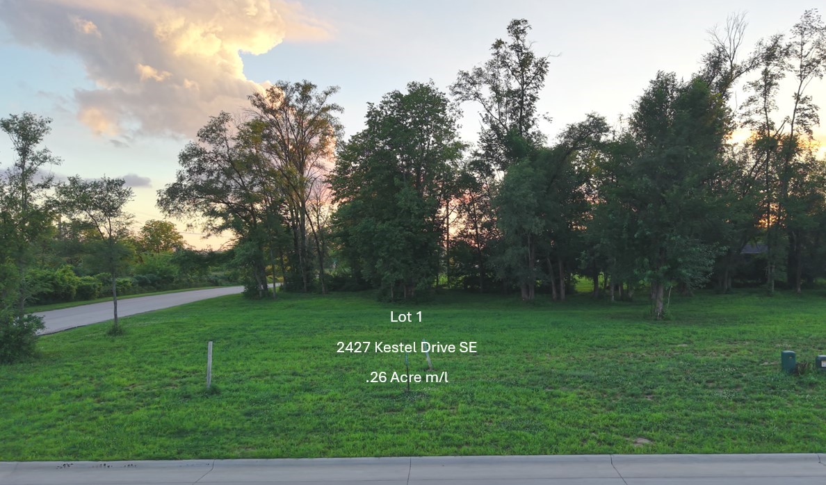 2427 Kestrel Drive SE Cedar Rapids IA 52403