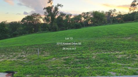 2215 Kestrel Drive SE Cedar Rapids IA 52403
