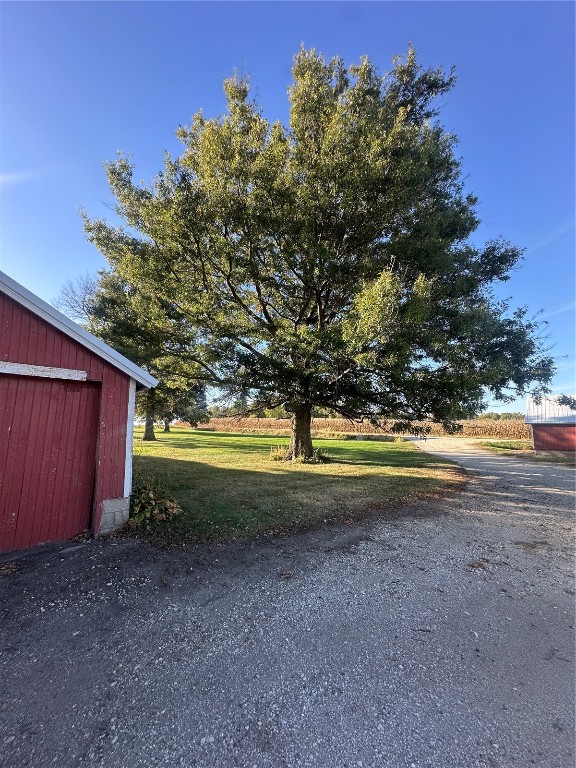 51ST Street Lane Walker IA 52213