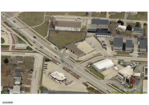 91 Center Point Road Hiawatha IA 52233