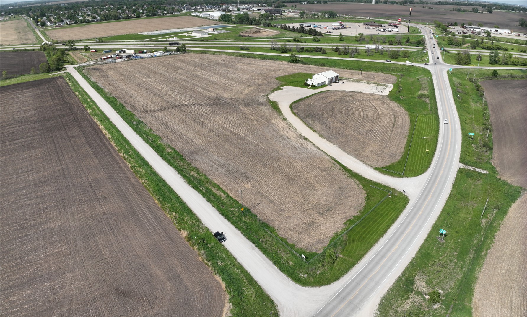 4299 Lewis Access Road Center Point IA 52213