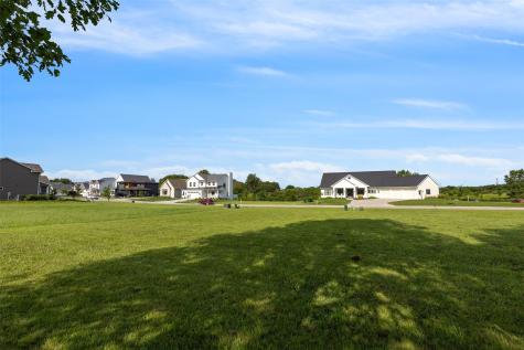 1464 Tamarack Trail Iowa City IA 52245