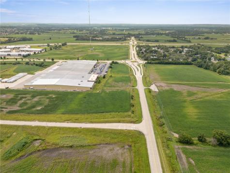 Lot 4 Tower Terrace Road Hiawatha IA 52233