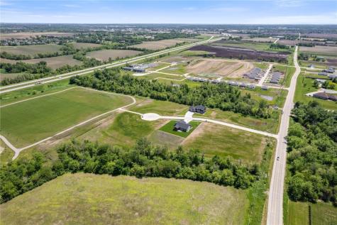 2912 Timber Creek Court Hiawatha IA 52233