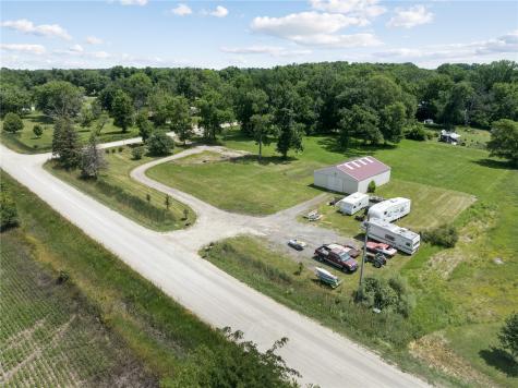3903 Mohler Road Center Point IA 52213