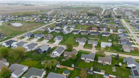 Robinwood Lane Marion IA 52302