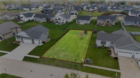 Robinwood Lane Marion IA 52302